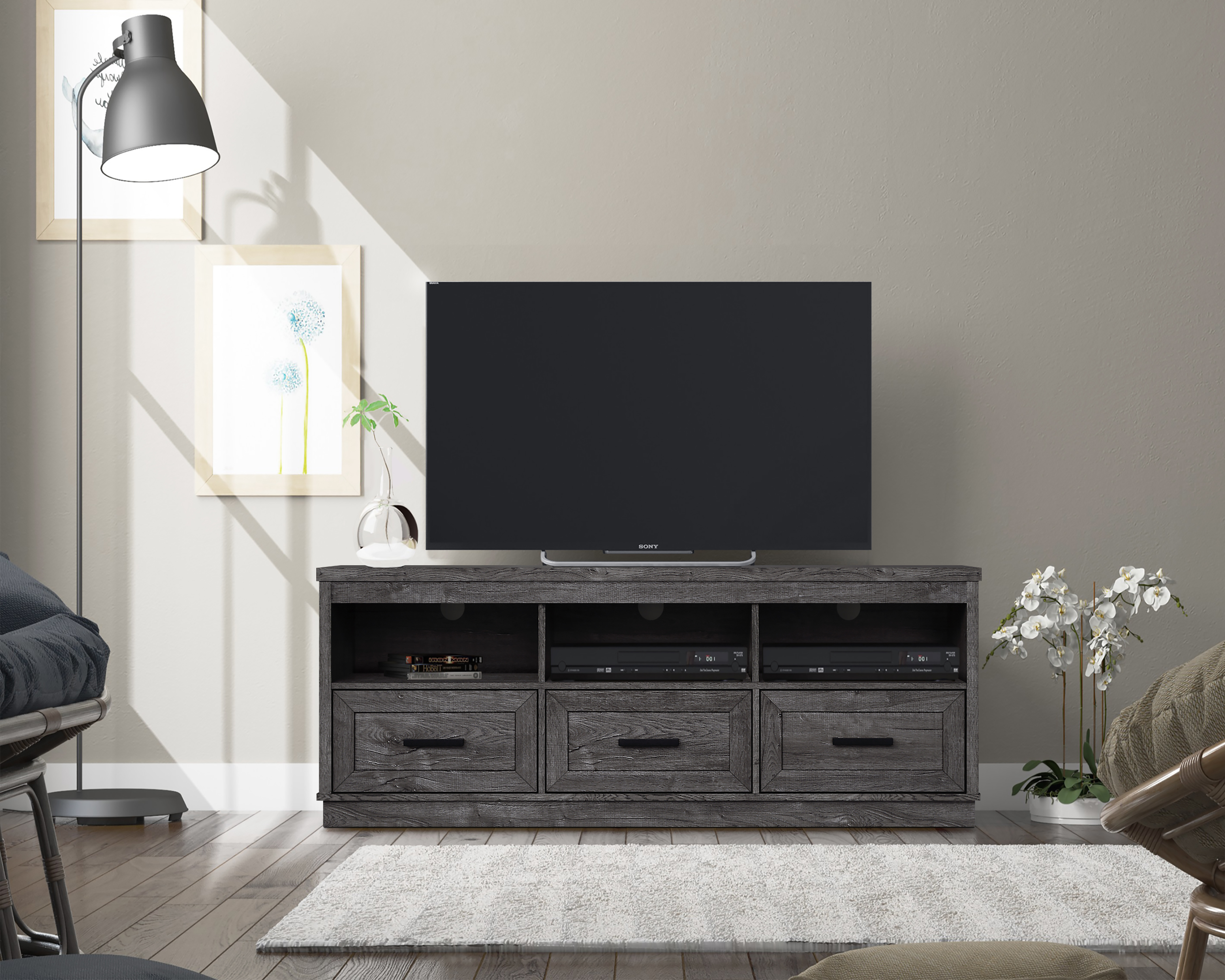 H156 TV Stand